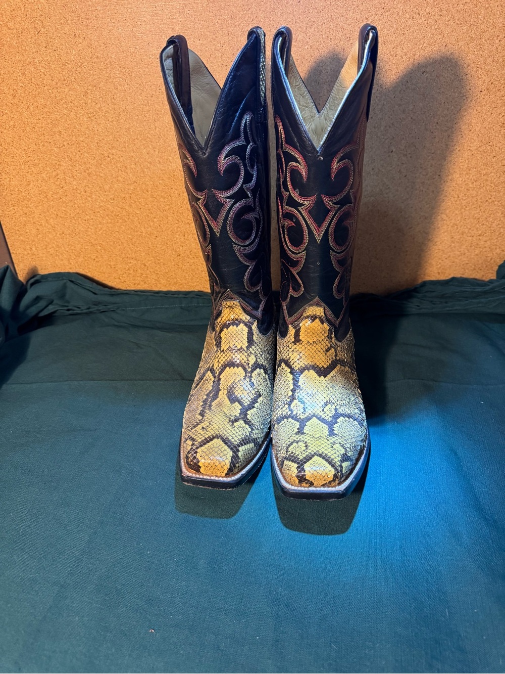 Ferrini Women's Genuine Python Exotic Cowboy Boots Square Toe Black Size 7.5 B